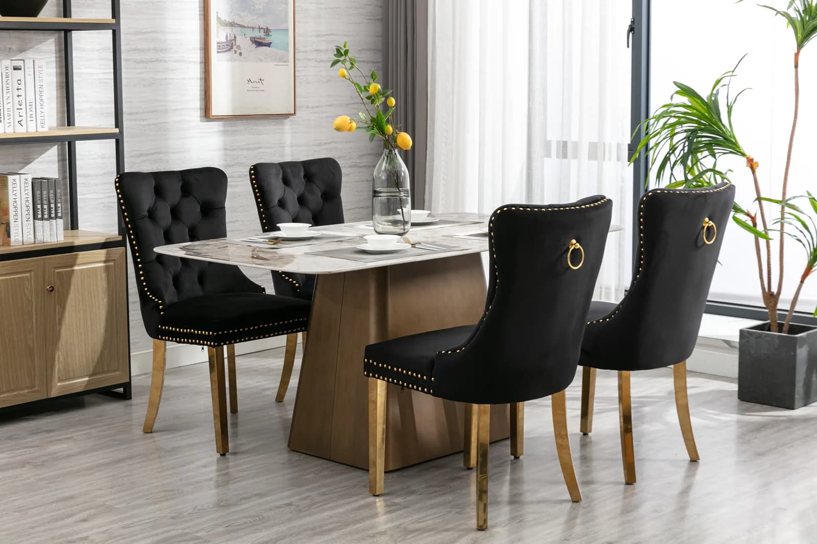 Samtbezogene Esszimmerstühle im 2er-Set, Schwarz & Gold Akzentstühle 65x50x95cm mit goldenen Edelstahlbeinen, getuftetem Design,