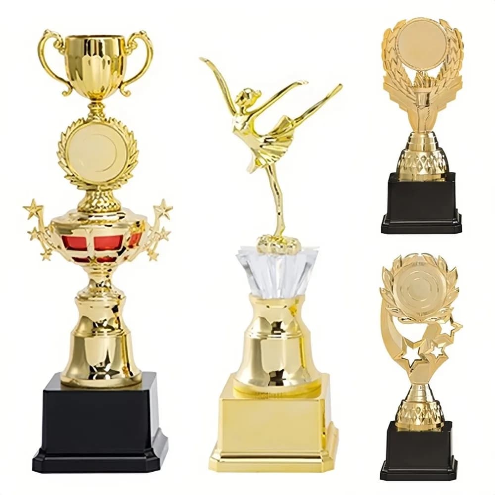 Neue Gold-Trophäe aus Kunststoff für Schulbelohnungen, Preisbecher, Kronen-Pokal für Sportgewinner